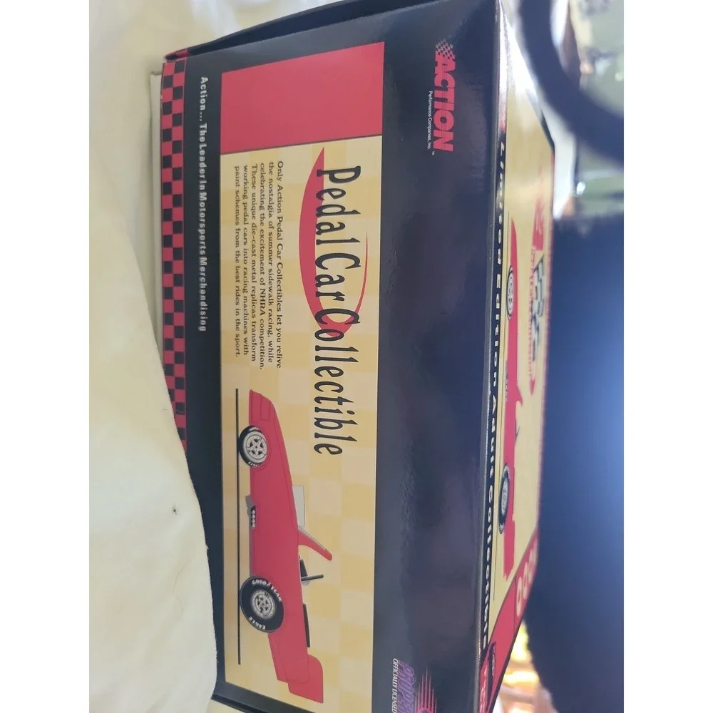 2000 John Force Funny Car Limited Edition 9x Champion Castrol GTX